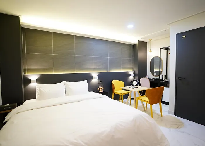 Dongdaemun Saturn Hotel